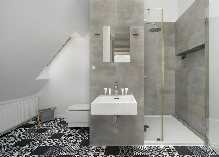 아파트 Charming In A Perfect Location Suitable For 4 People By Renters 포즈난