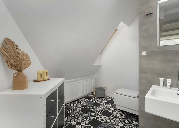 아파트 Charming In A Perfect Location Suitable For 4 People By Renters *